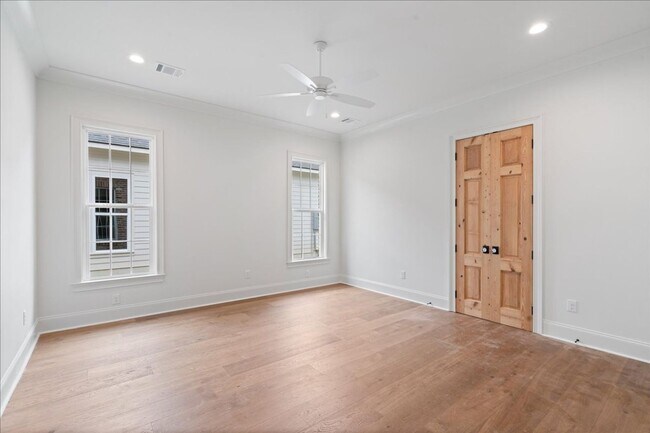 Building Photo - Elegant new construction in The Lakes at Harveston