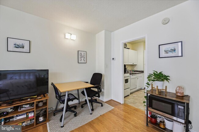 Building Photo - 4242 East-West Highway Unit 420