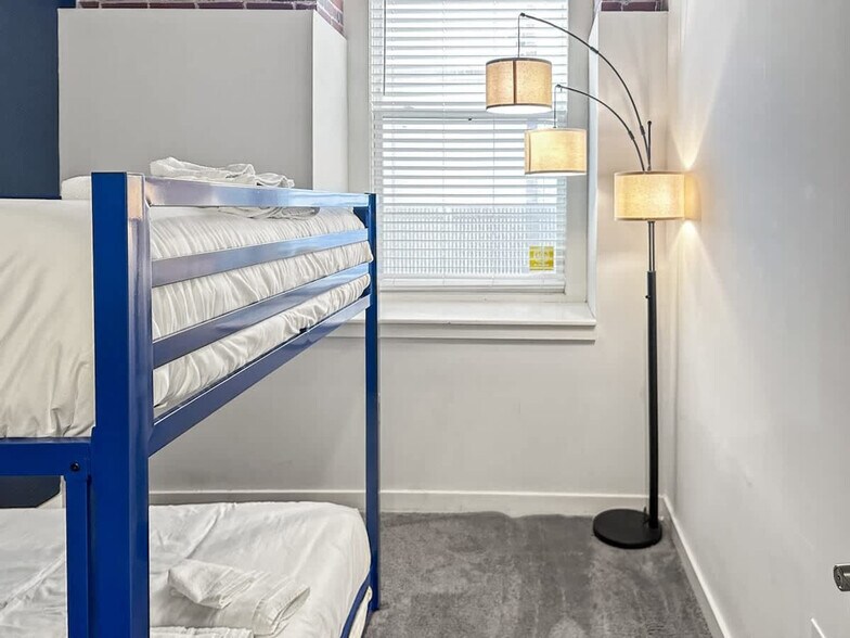 Building Photo - 1141 N 4th St