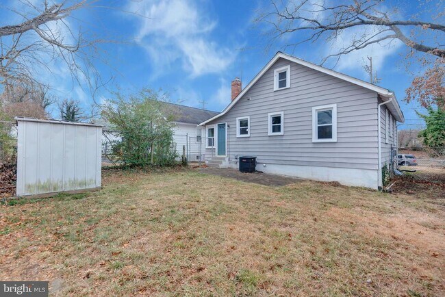 Building Photo - 504 Capitol Heights Blvd