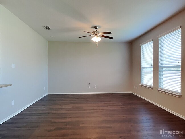 Building Photo - 125 Creek Terrace Dr