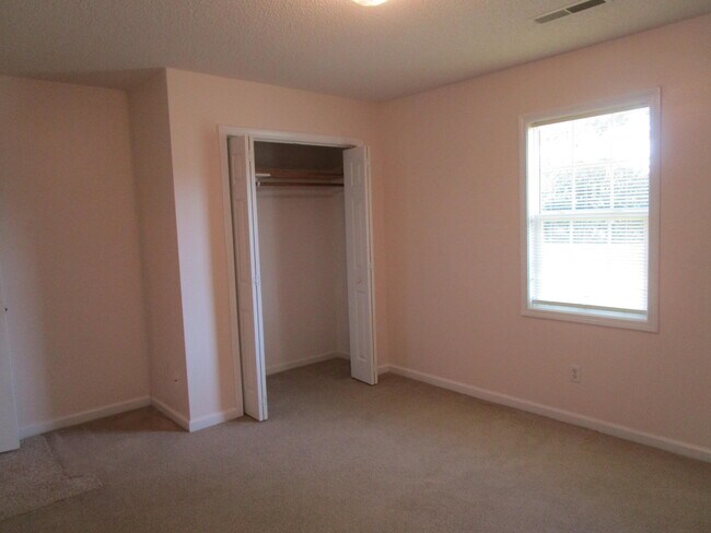 Building Photo - 2555 Nicholson Dr