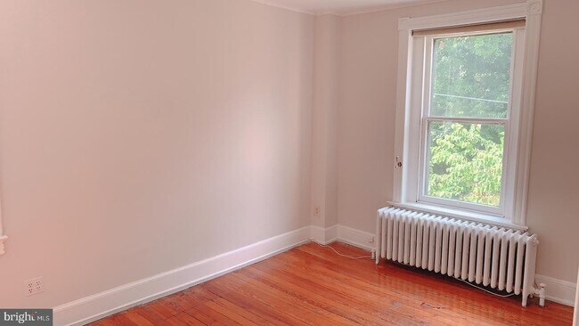 Building Photo - 3500 Whitehaven Pkwy NW