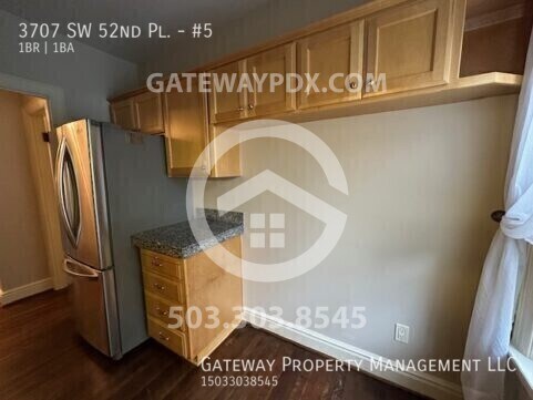 Building Photo - 3707 SW 52nd Pl