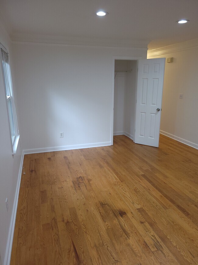 Building Photo - 1295 Sells Ave SW