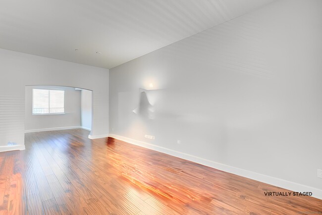 Building Photo - 780 Ada St