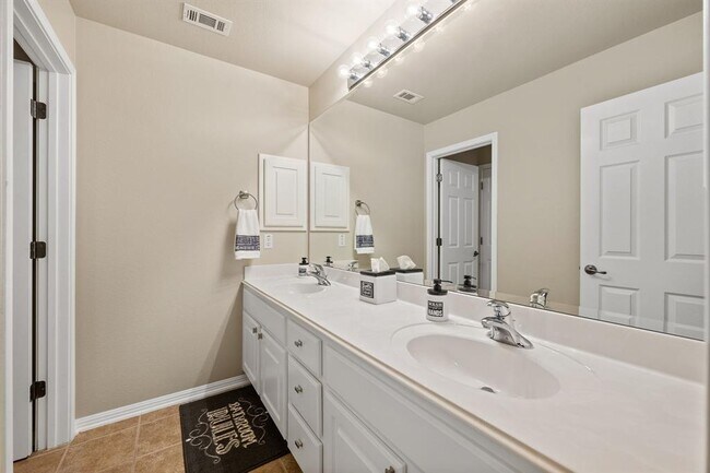 Building Photo - 12709 Pinto Chase Ct