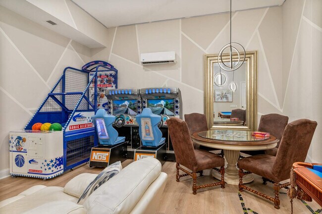 Building Photo - 7841 Palmilla Ct