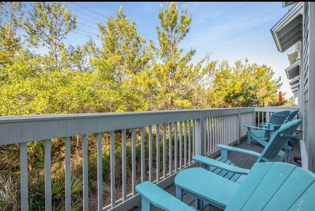 Building Photo - 18 E Milestone Dr