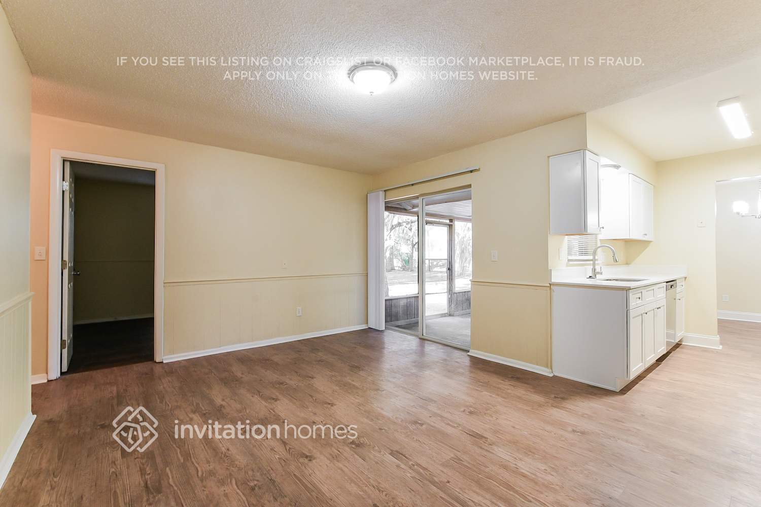 Building Photo - 543 Willow Way