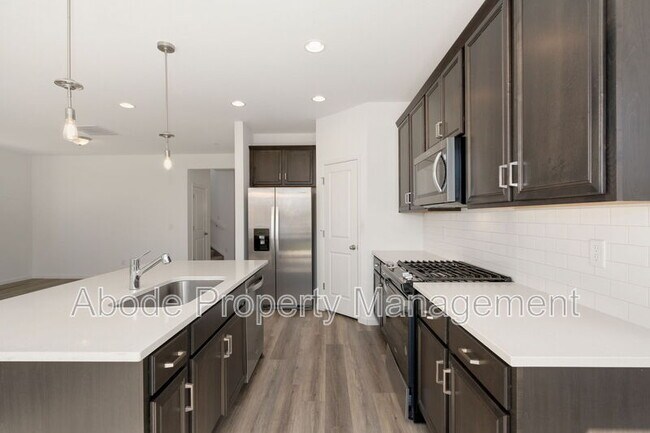 Building Photo - 2418 Cottongrass Ave