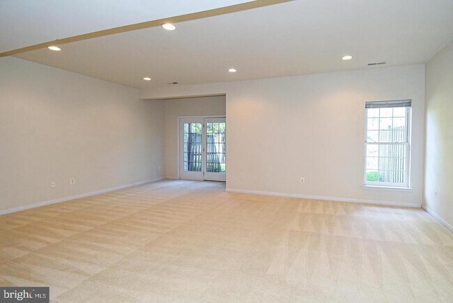 Building Photo - 25240 Lyon Terrace