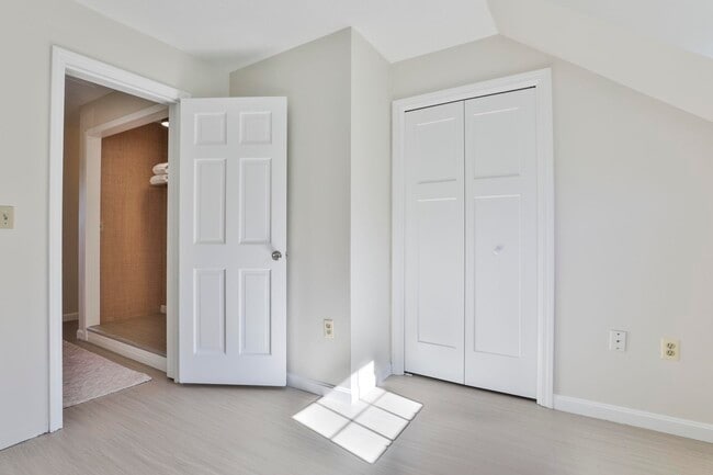 Building Photo - 6 Veterans Rd