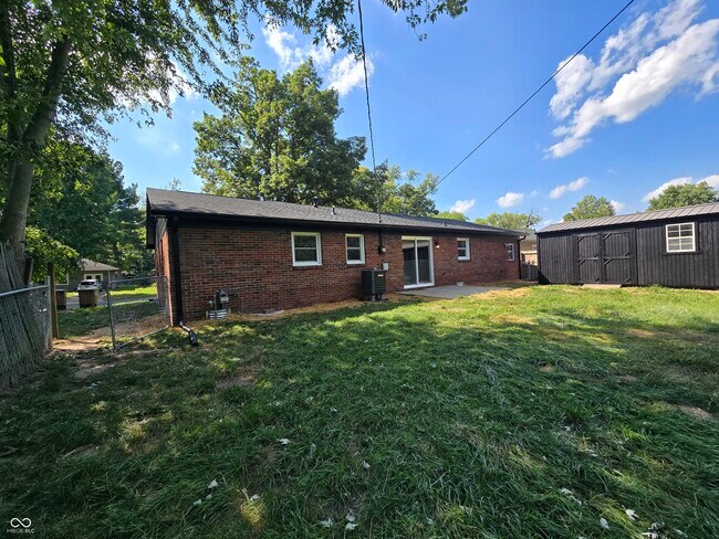 Building Photo - 2115 Dawnshire Dr