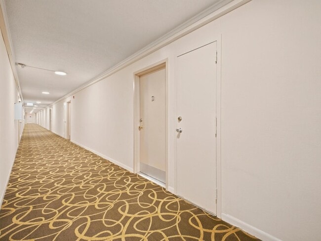 Building Photo - 500 Executive Center Dr