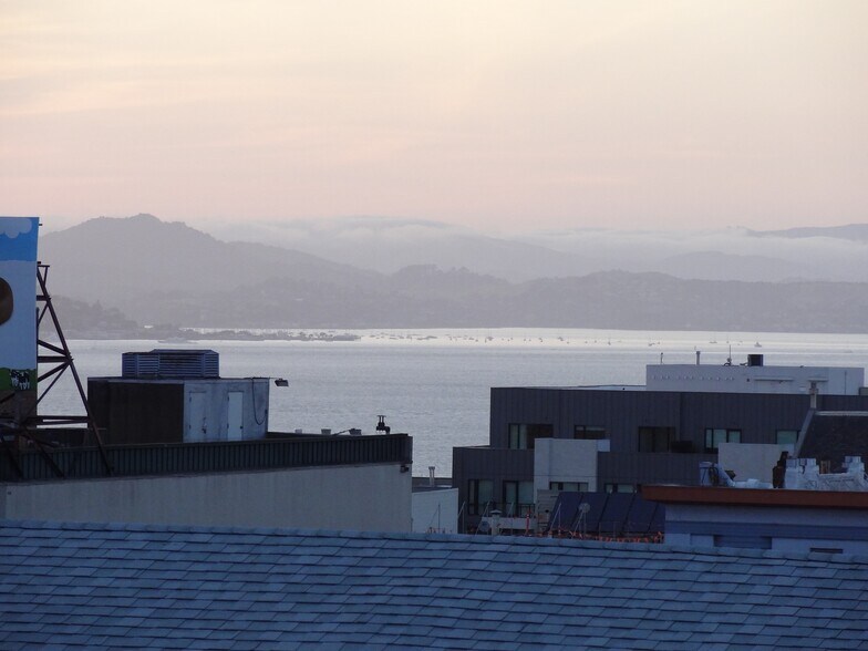 Building Photo - 1868 Van Ness Ave