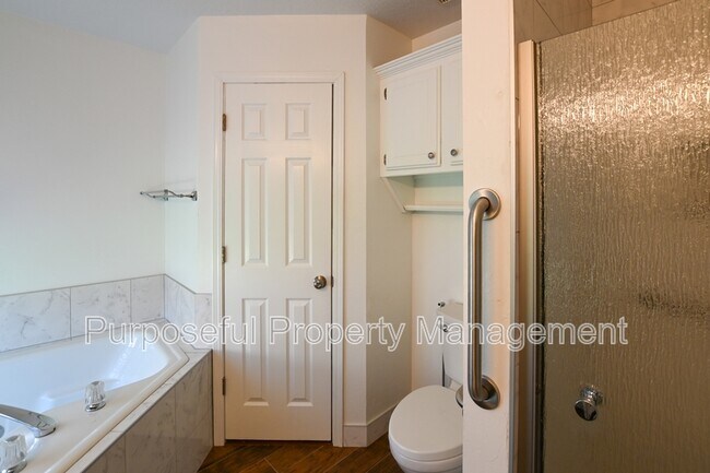 Building Photo - 1121 SW 99th Terrace