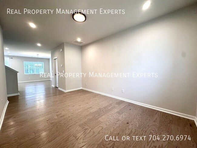 Building Photo - 6024 Caprera Wy