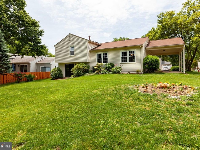 Building Photo - 5307 Greenough Pl