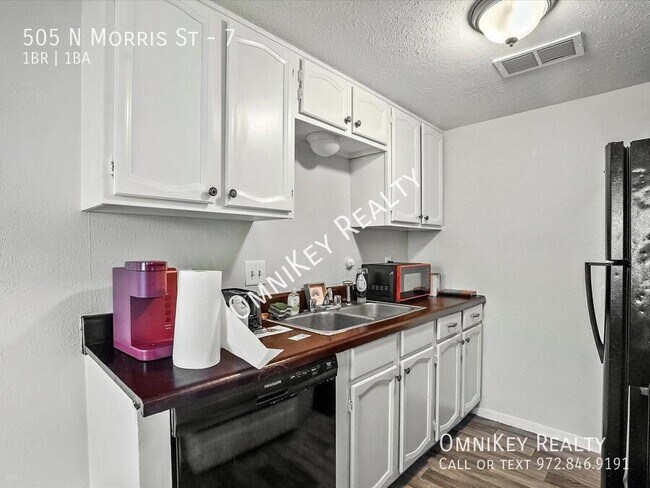 Building Photo - 505 N Morris St