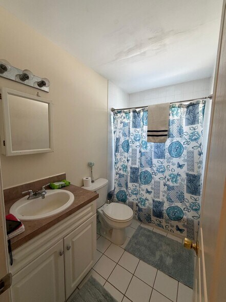 Building Photo - 87 3rd Ave