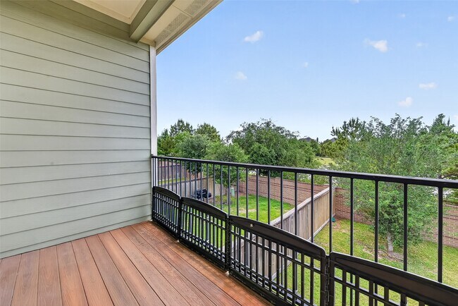 Building Photo - 16226 Rattlesnake Run Trl