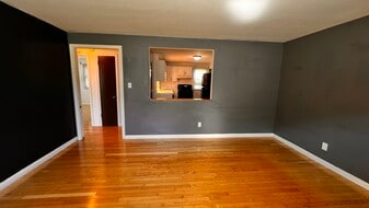 Building Photo - 63 Deming Rd