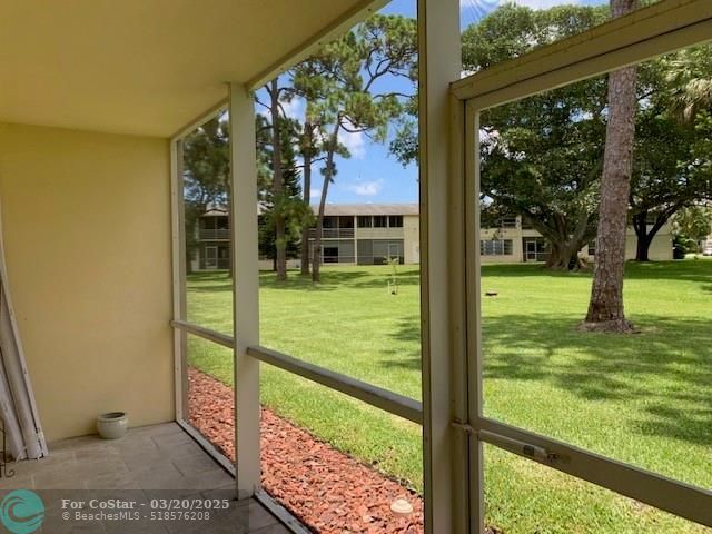 Building Photo - 28 Ventnor Dr