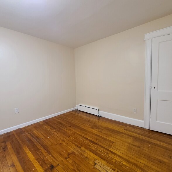 Building Photo - 1310 72nd St