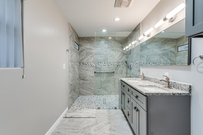 Building Photo - 406 Sea Willow Dr