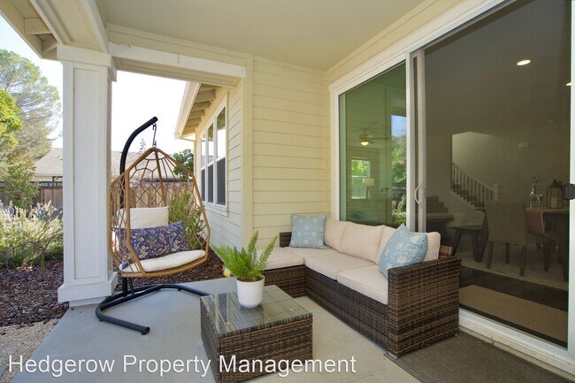 Building Photo - 4 br, 3 bath House - 2071 Morlan Drive