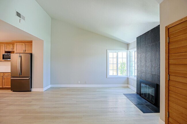 Building Photo - 9909 Merced River Ave