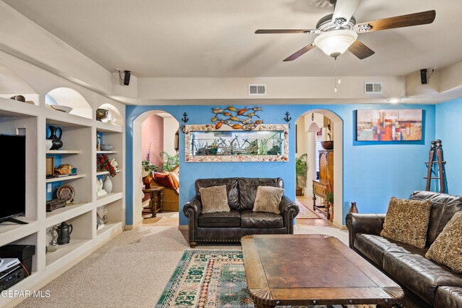 Building Photo - 6032 Valle Espanola Ln