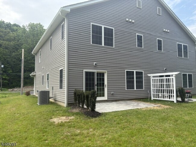 Building Photo - 1007 County Road 519