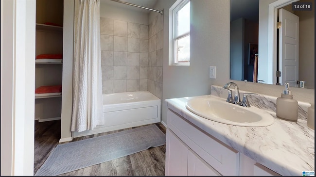 Building Photo - 604 Klynes Dr