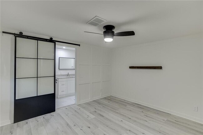 Building Photo - 3685 Fir Dr