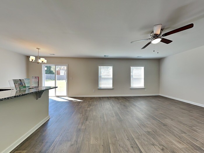 Building Photo - 114 Boat Clb Ln