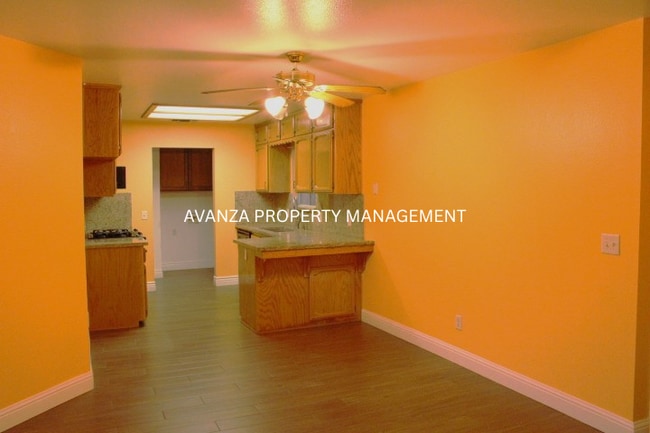 Building Photo - 1 Yr Lease