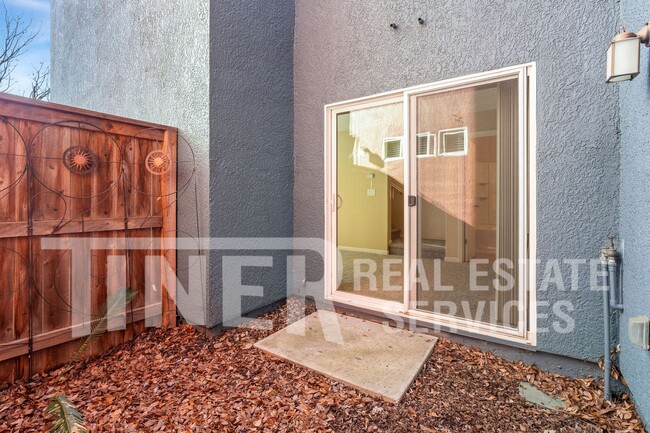 Building Photo - 10824 Atherstone Dr