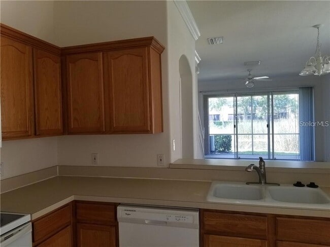 Building Photo - 5345 60th Ave N