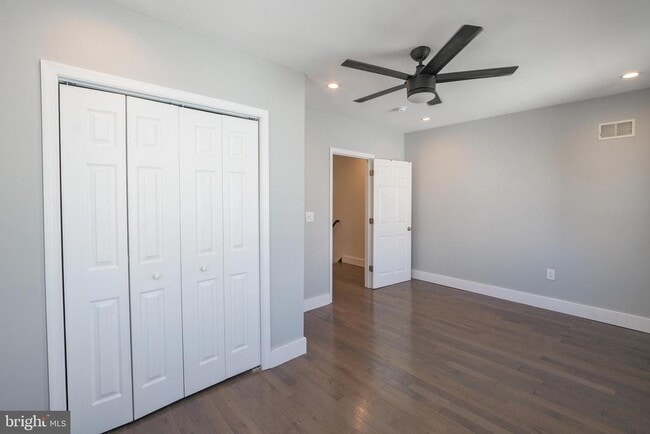 Building Photo - 1214 S 21st St