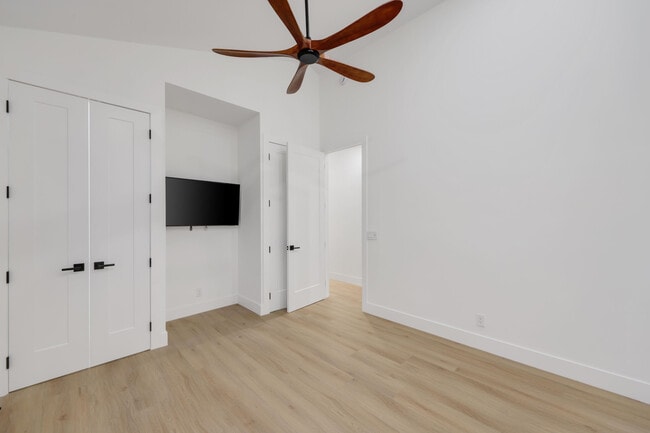 Building Photo - 5537 NW 21st Way