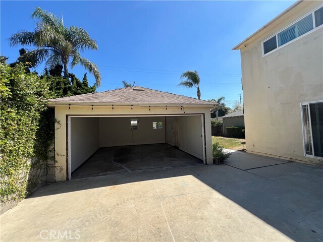 Building Photo - 8322 Regis Way