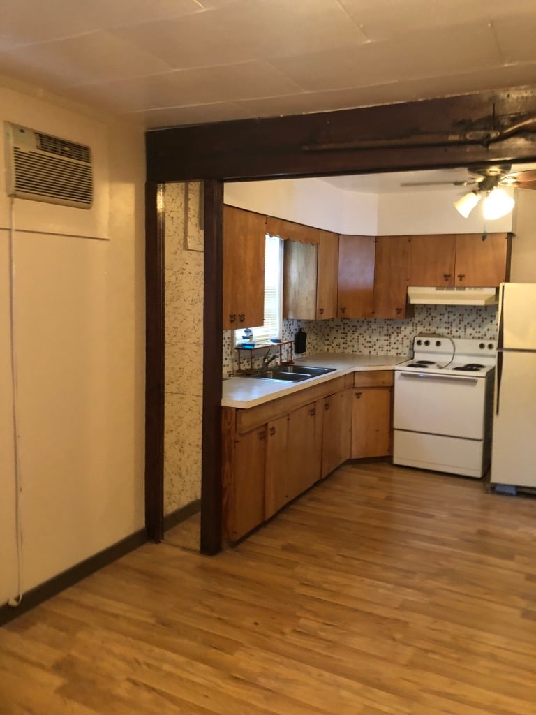 Building Photo - 117 N Main Ave