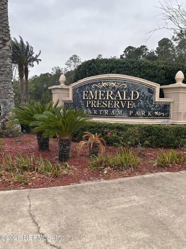 Building Photo - 13490 Essence Ct