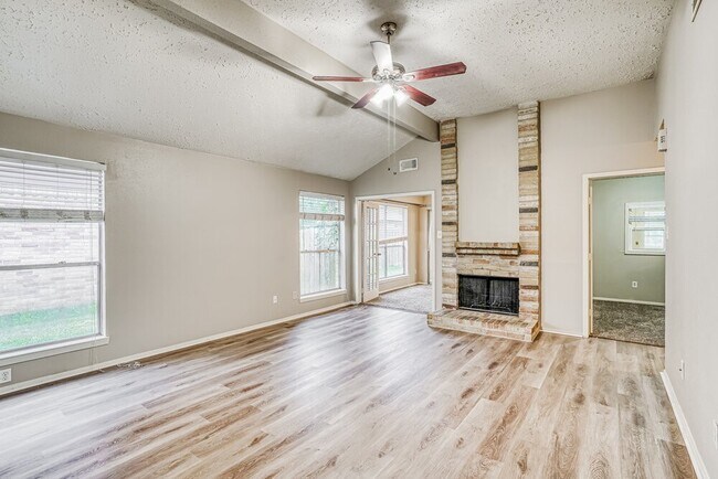 Building Photo - 7010 Foxmont Ln