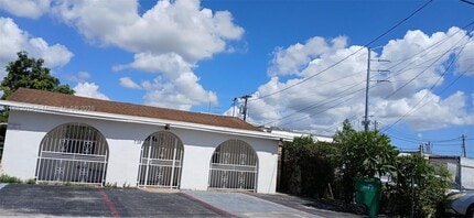 Building Photo - 729 NW 114th St