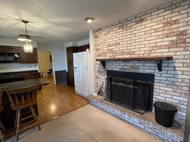 Wood fireplace - 9548 Miamisburg Springboro Rd