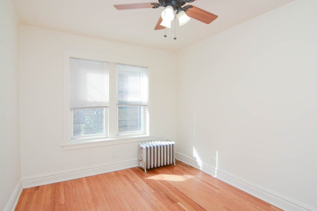 Building Photo - 4325 N Francisco Ave