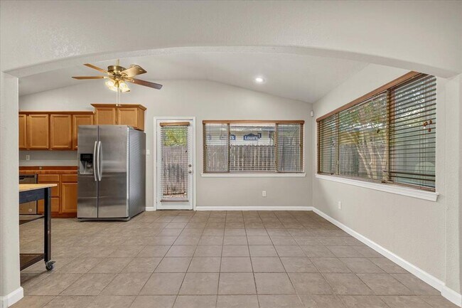 Building Photo - 7604 Robalo Rd